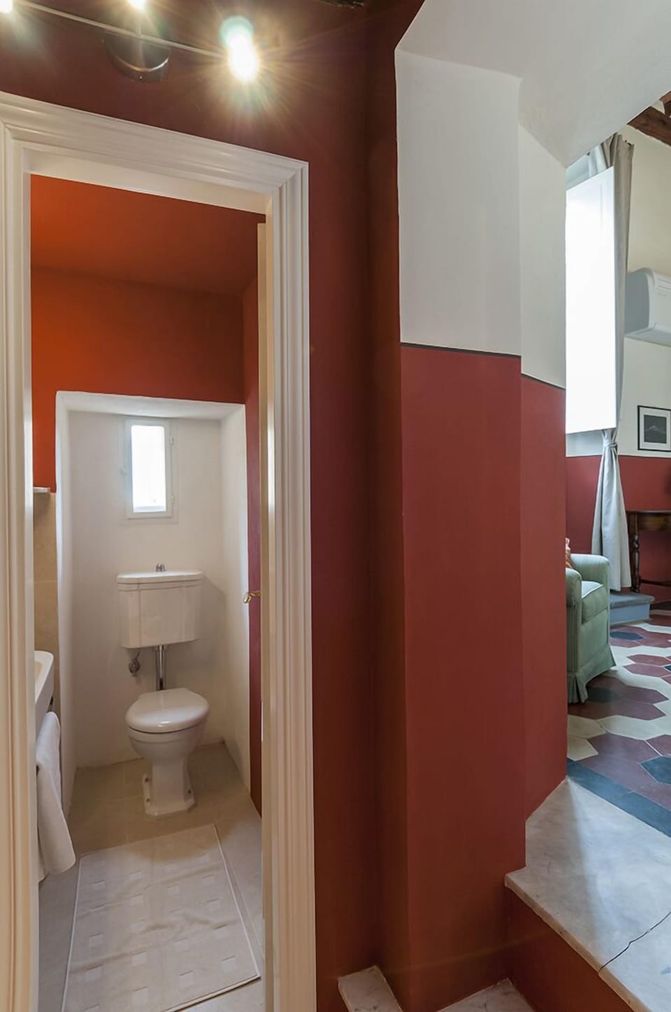 Triple Room | Bathroom | Shower, free toiletries, hair dryer, towels