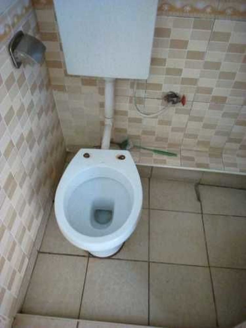 Standard Double Room, Non Smoking | Bathroom | Shower, rainfall showerhead, free toiletries, slippers