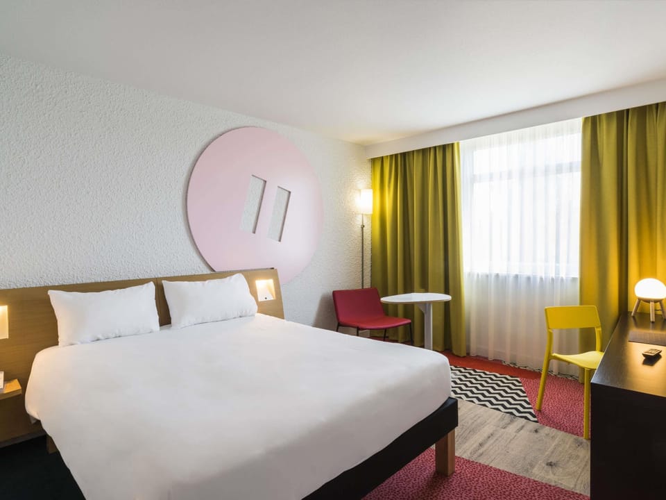 Room, 1 Double Bed | Individually furnished, desk, laptop workspace, blackout drapes