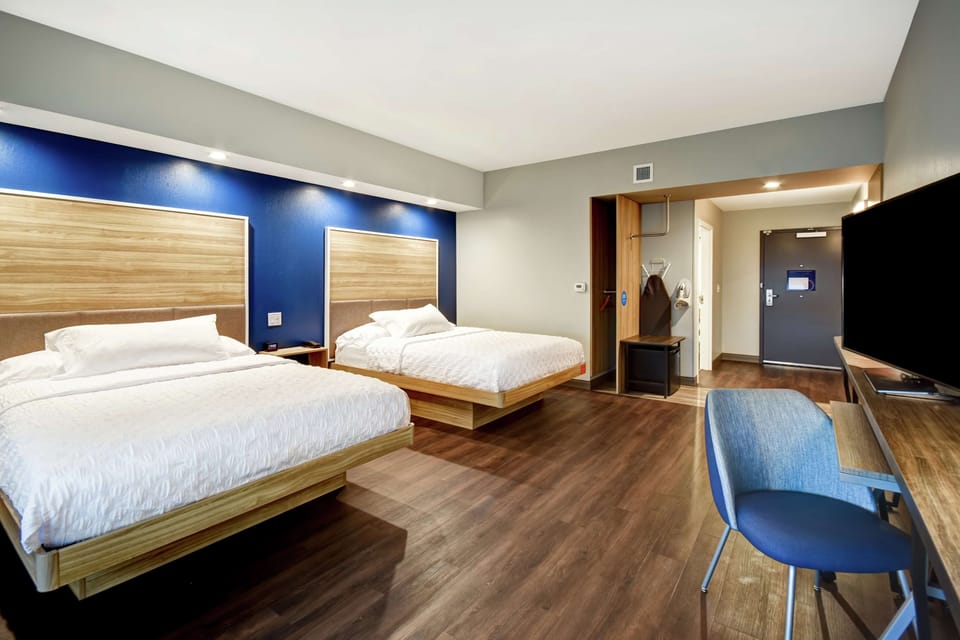 1 bedroom, down comforters, in-room safe, blackout drapes