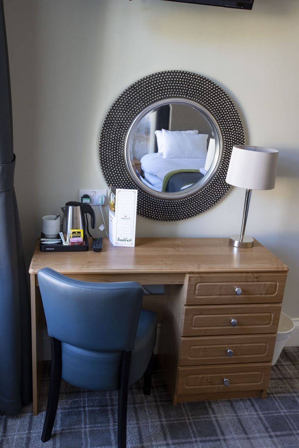 Double Room | Desk, iron/ironing board, free WiFi, bed sheets