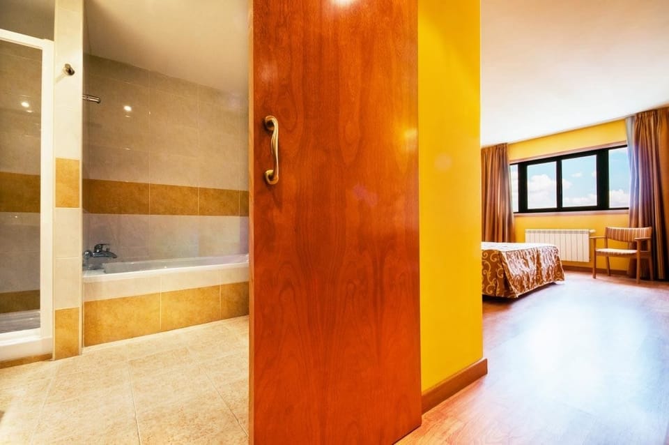 Double Room | Free WiFi