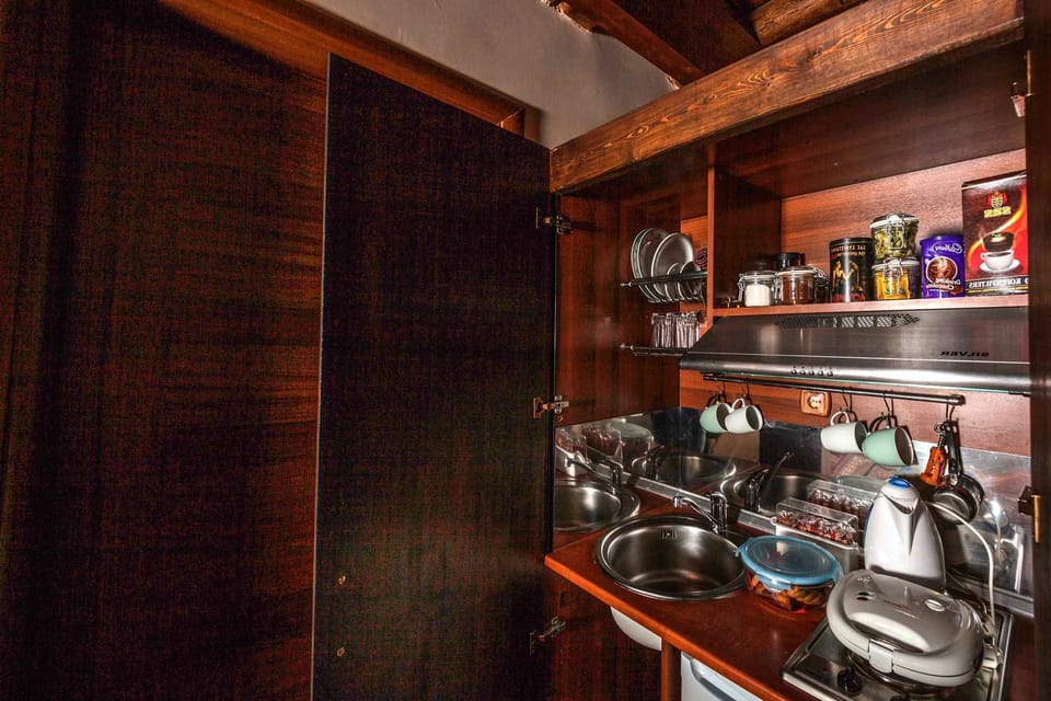 Fridge, microwave, stovetop, electric kettle