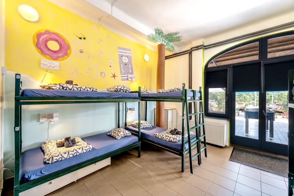 Standard Shared Dormitory, Mixed Dorm (Nyolcagyas) | Iron/ironing board (on request), WiFi (free), bed sheets