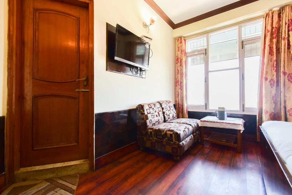 Deluxe Double or Twin Room | Free WiFi, bed sheets