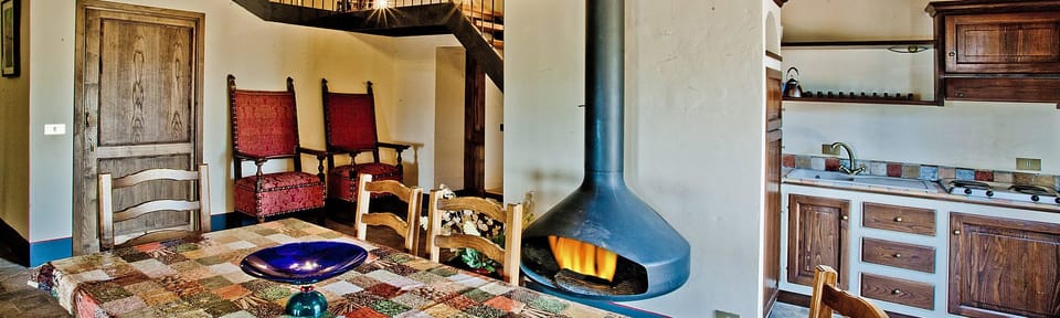 Apartment, 3 Bedrooms | Living room | Flat-screen TV, fireplace