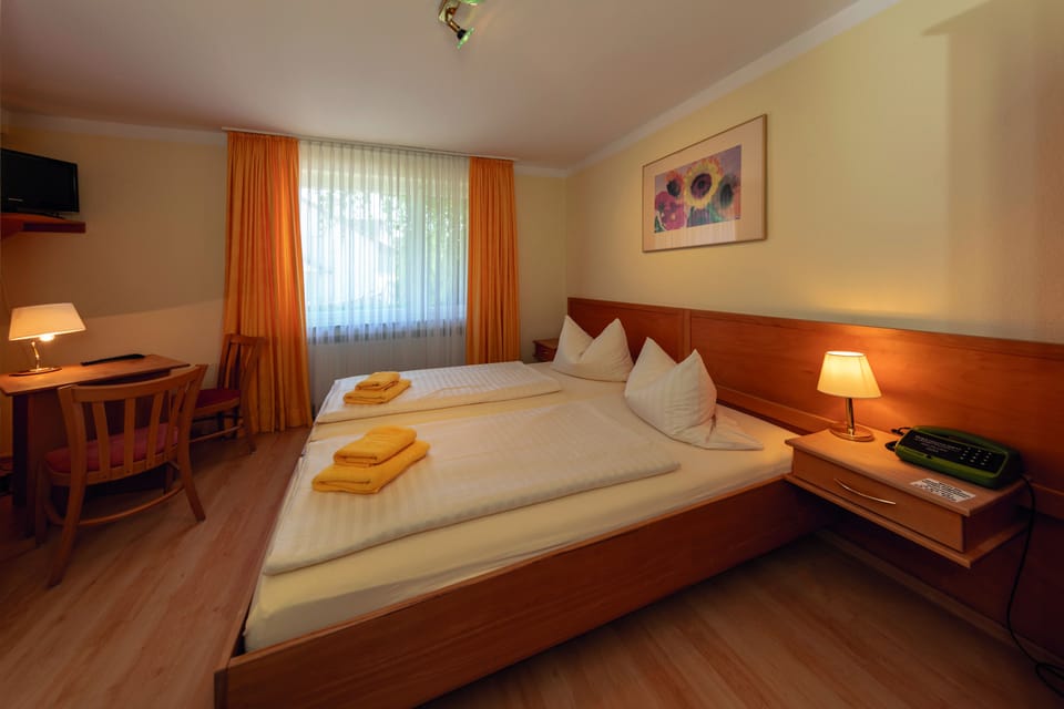 Double Room | WiFi (free)