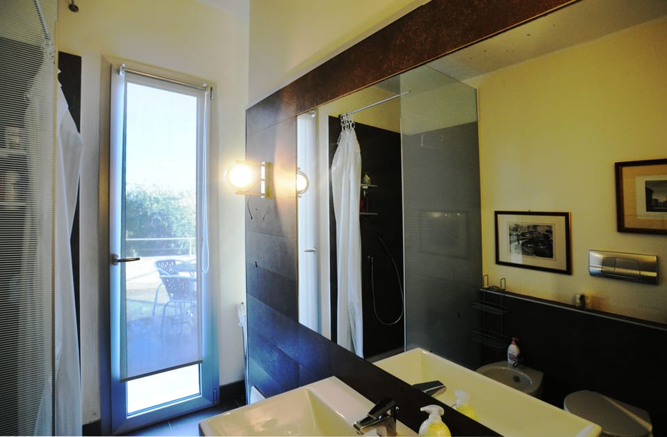 Comfort Room, Terrace, Sea View | Bathroom | Shower, rainfall showerhead, free toiletries, hair dryer