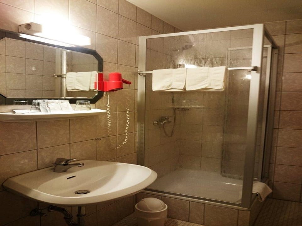 Shower, free toiletries, hair dryer, bathrobes