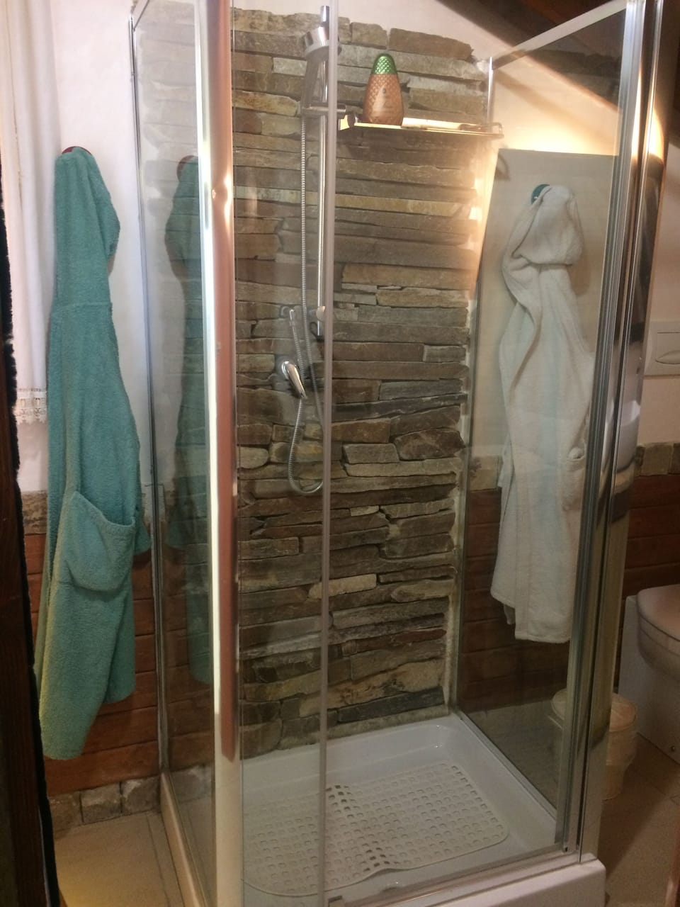 Design Double Room | Bathroom shower