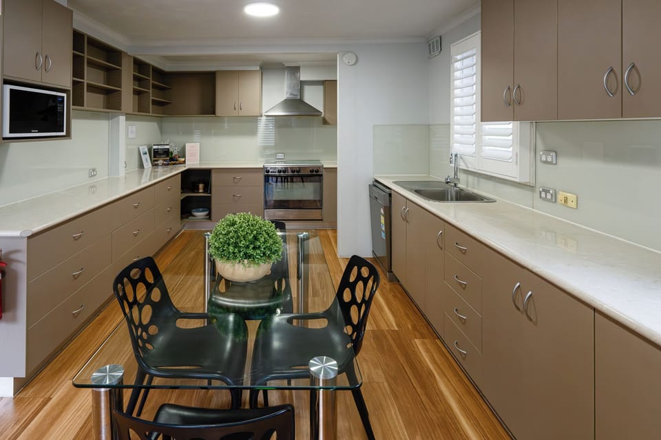 Junior Apartment | Private kitchen | Coffee/tea maker, electric kettle
