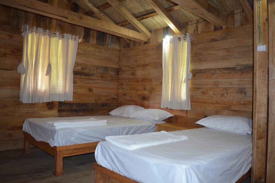 Deluxe Double or Twin Room | Rollaway beds (free), WiFi (surcharge)