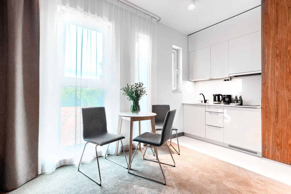 Deluxe Apartment (Marii Ludwiki 8) | Living area | Flat-screen TV