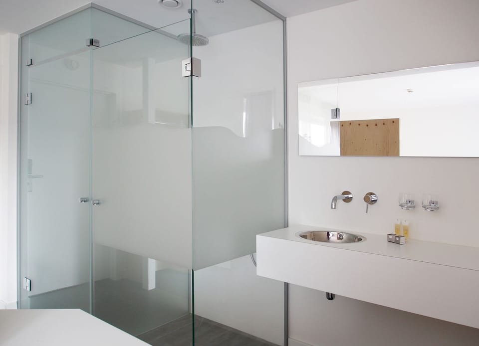 Comfort Double Room, 2 Twin Beds | Bathroom | Free toiletries