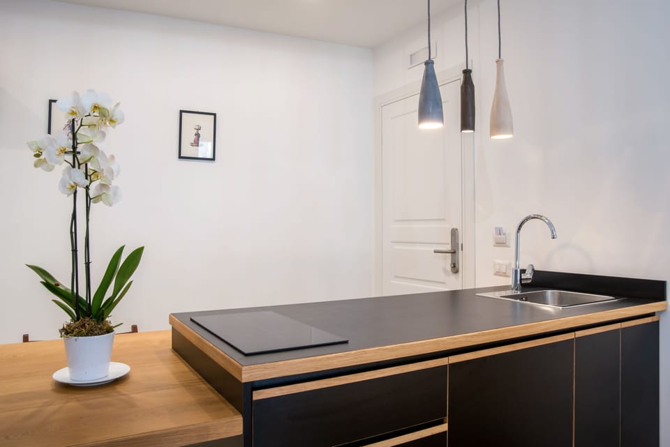 Quadruple Room | Private kitchenette | Electric kettle