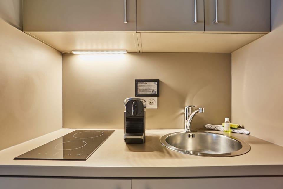 Private kitchenette