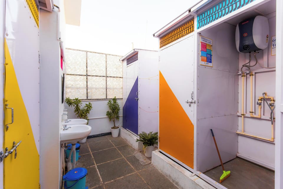 Bed in 8 Bed Mixed A/C Dormitory Room with Shared Bathroom | Egyptian cotton sheets, premium bedding, in-room safe