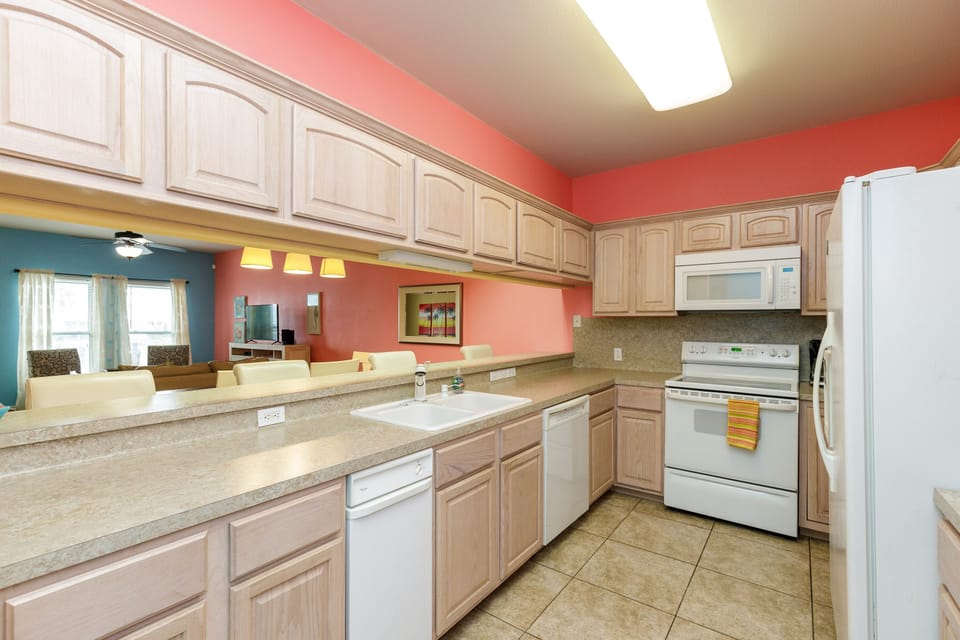Kitchen has loads of counter space!