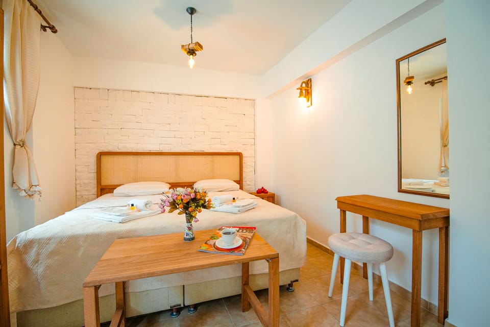 Standard Room | Minibar, free WiFi, bed sheets