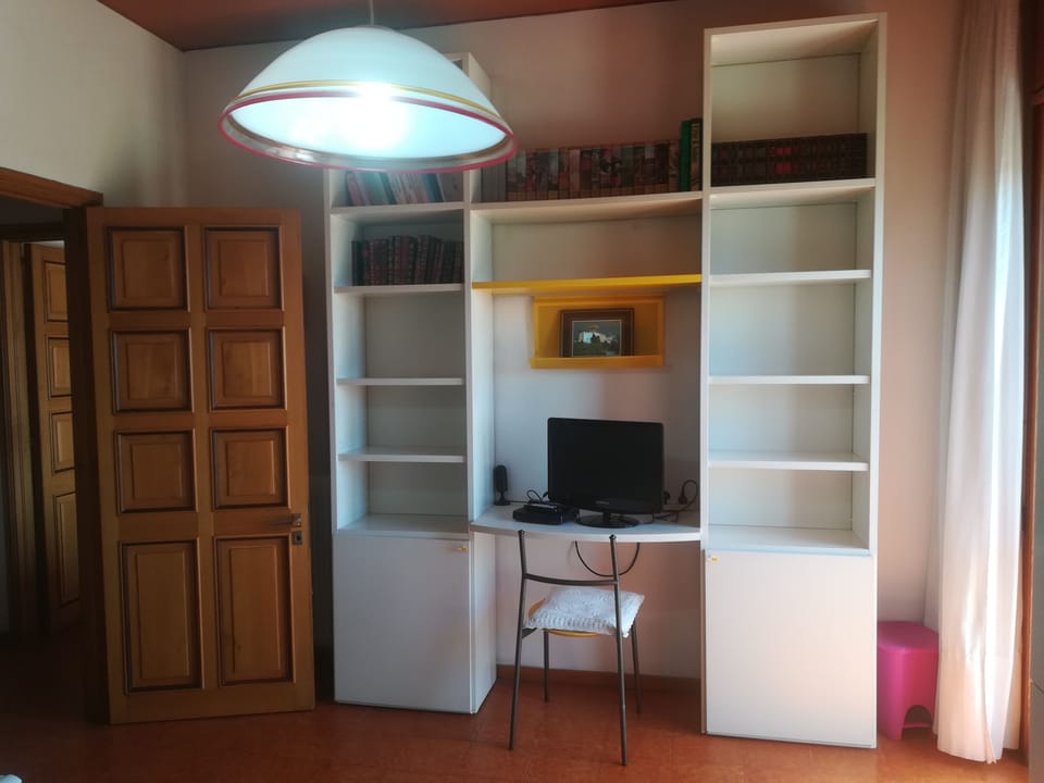 Suite, 2 Bedrooms, Sea View | Room amenity