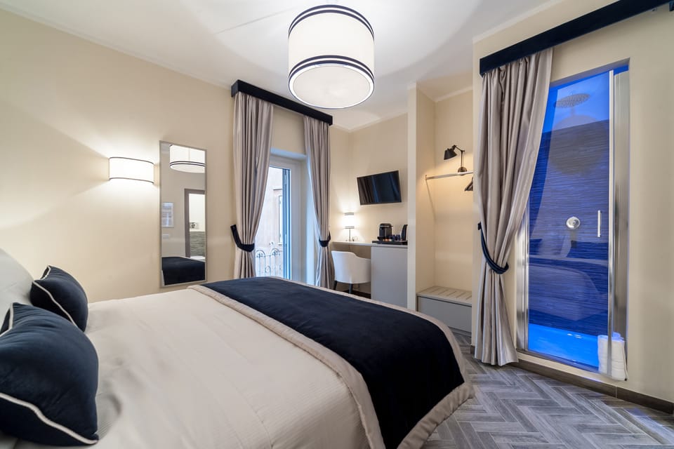 Classic Double Room, Balcony | Premium bedding, down comforters, pillowtop beds, minibar