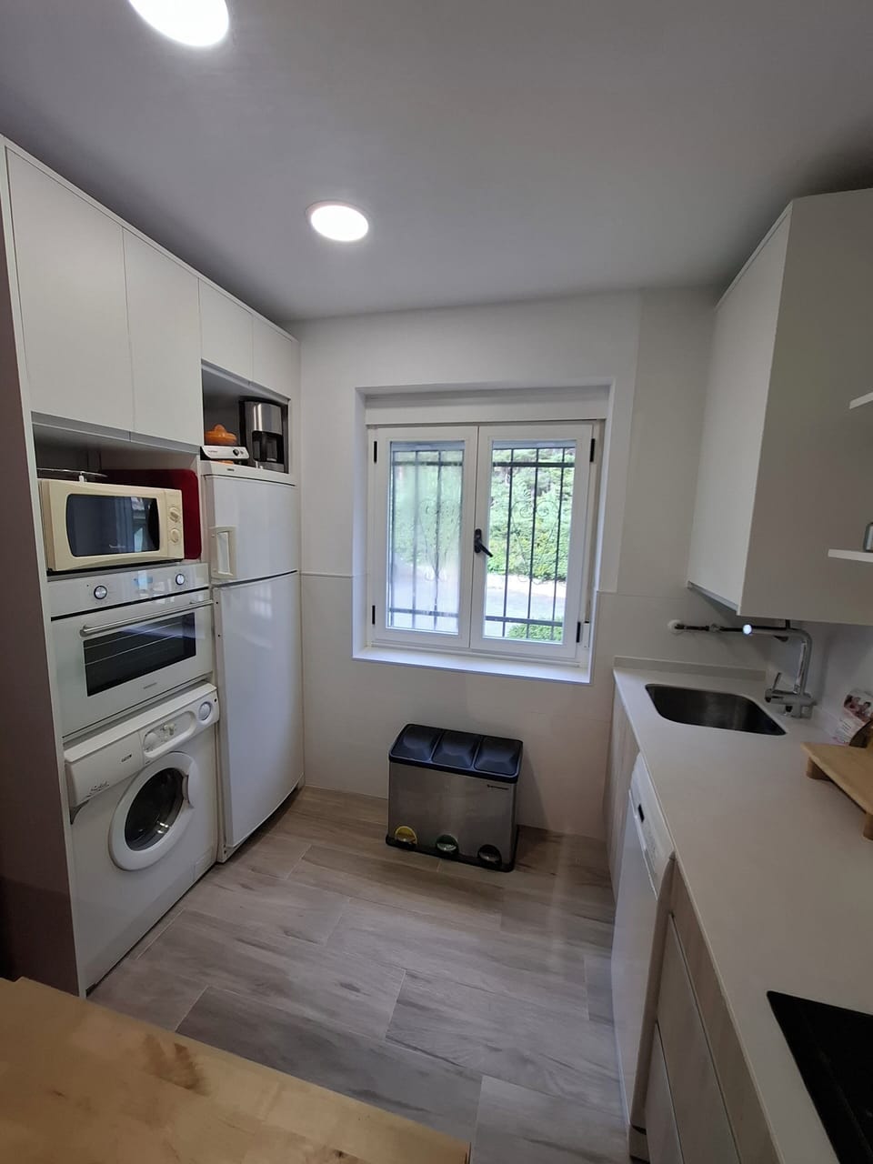 Standard Apartment, 2 Bedrooms, Terrace, Mountainside (La Vista de Gredos 1) | Private kitchen | Full-size fridge, microwave, stovetop, coffee/tea maker