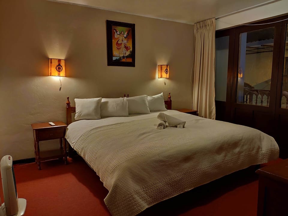 Double Room, 1 Queen Bed | In-room safe, desk, iron/ironing board, free WiFi