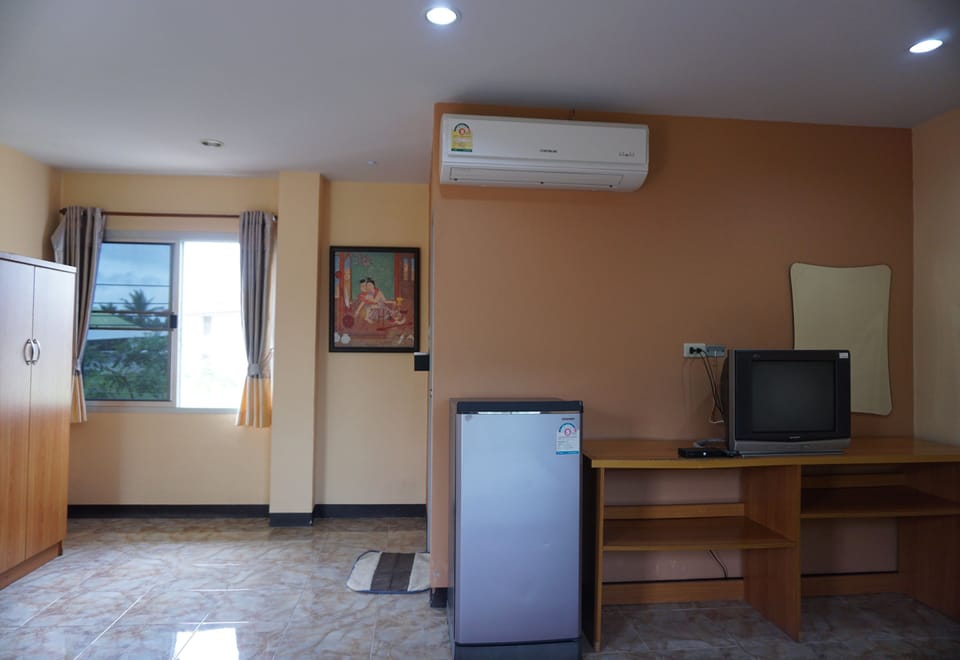Family Room | Room amenity