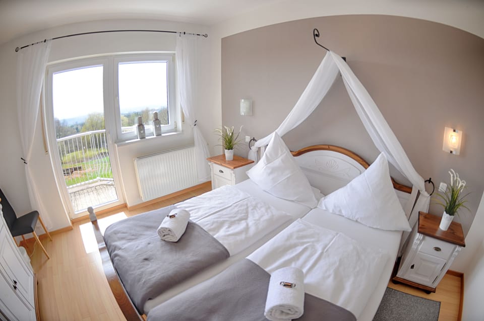 Double Room, Balcony | In-room safe, iron/ironing board (on request), cribs (surcharge)