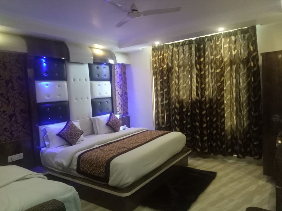 Superior Triple Room, 1 Double Bed | Rollaway beds (surcharge), WiFi (free)