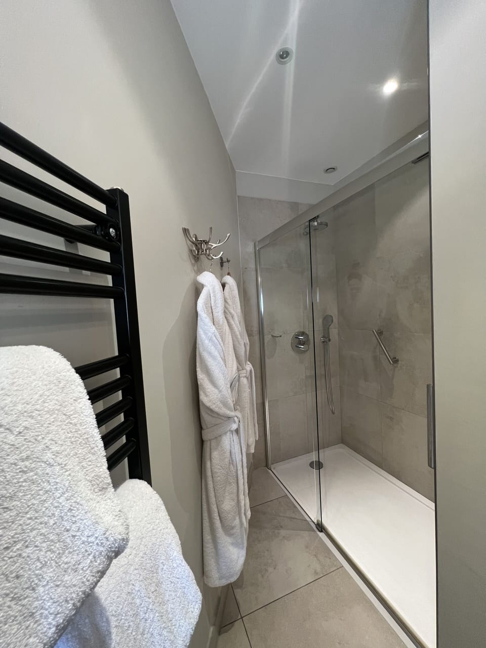 Deluxe Suite, Non Smoking | Bathroom
