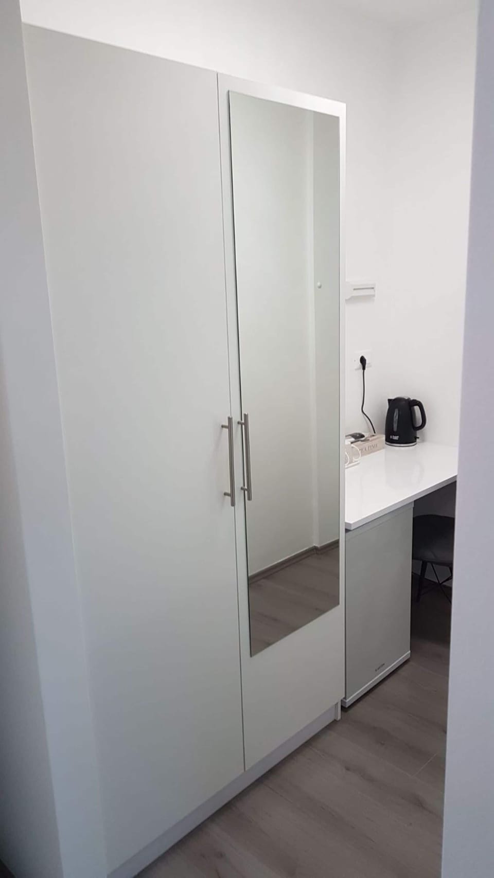 Luxury Double Room, Private Bathroom | Living area | Flat-screen TV