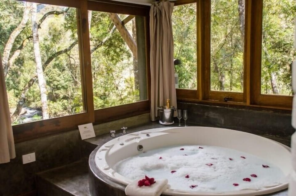 Luxury Chalet | Premium bedding, minibar, desk, blackout drapes
