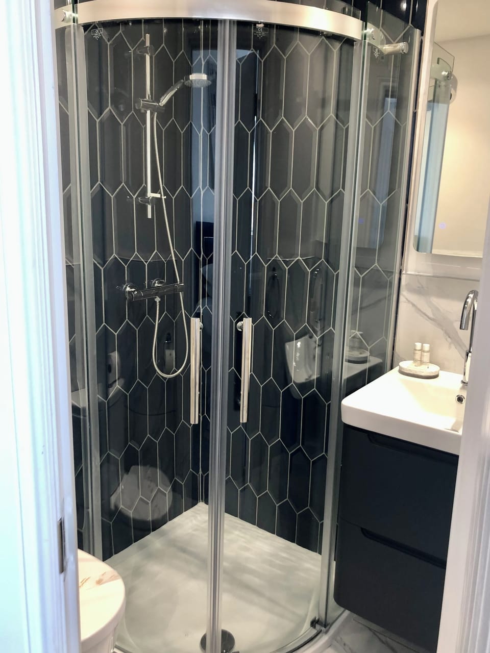 Shower, free toiletries, hair dryer, towels
