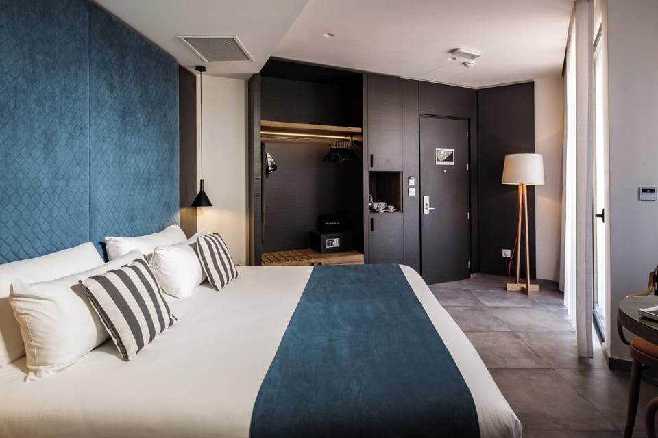 Deluxe Double or Twin Room | In-room safe, individually decorated, individually furnished, desk