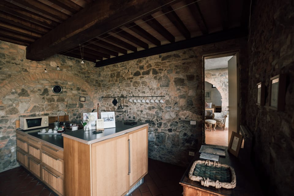 Deluxe Apartment, 1 Bedroom | Private kitchen | Full-size fridge, oven, dishwasher, coffee/tea maker