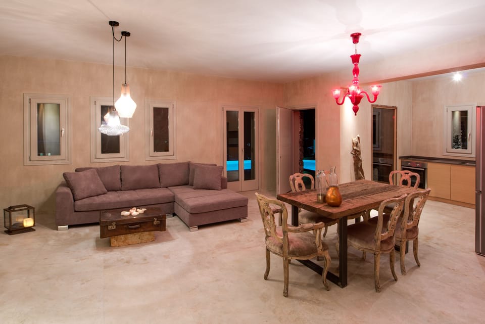 Luxury Villa, 2 Bedrooms | Living area | 40-inch Smart TV with digital channels, TV, Netflix