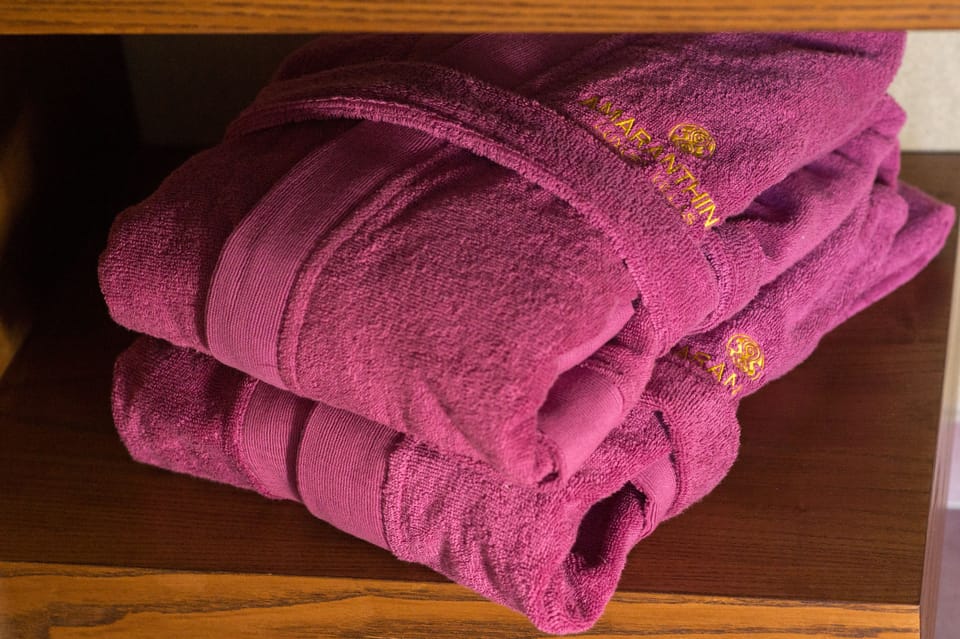 Luxury Villa, 2 Bedrooms | Bathroom amenities | Shower, free toiletries, hair dryer, towels