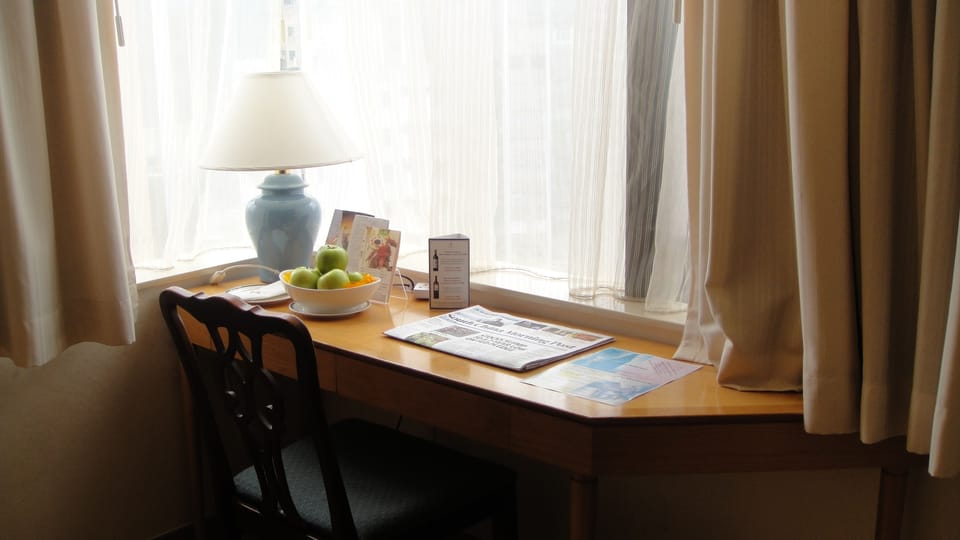 Minibar, in-room safe, desk, iron/ironing board