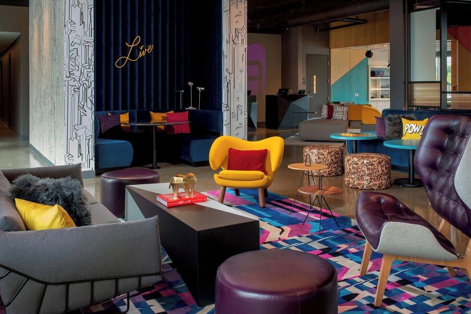 Lobby lounge