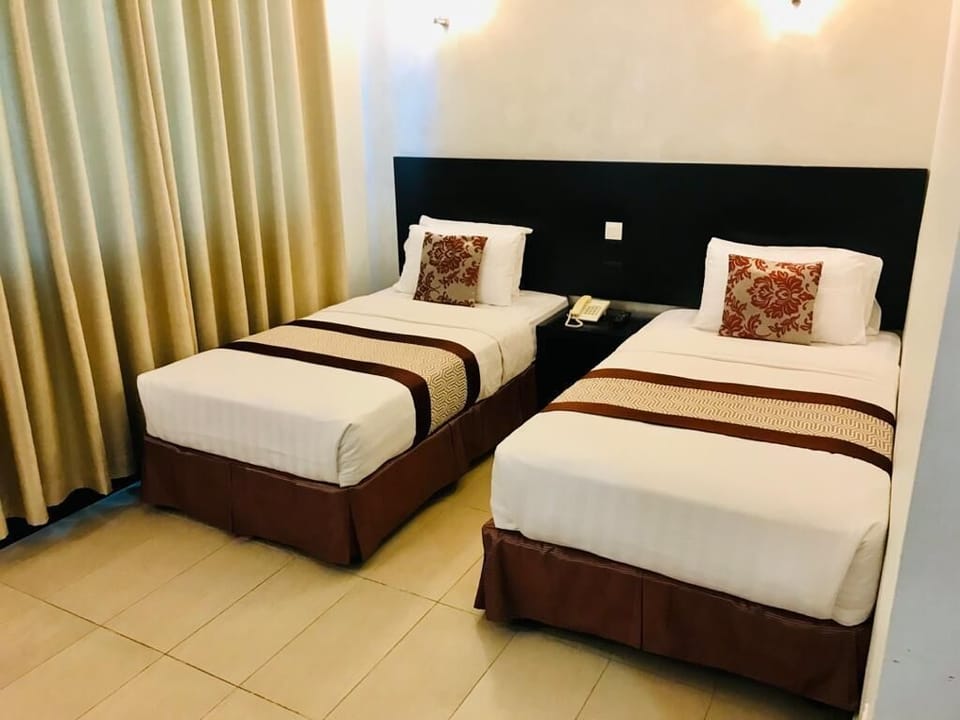 In-room safe, desk, soundproofing, iron/ironing board