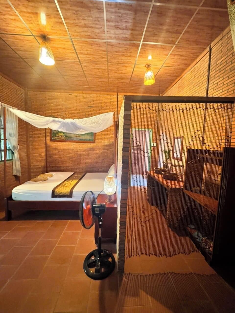 Triple Bungalow | Desk, free WiFi