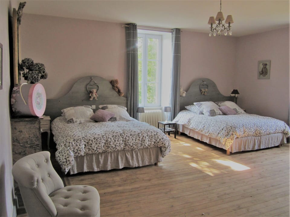 Grand Quadruple Room, Garden View | Free cribs/infant beds, free WiFi, bed sheets