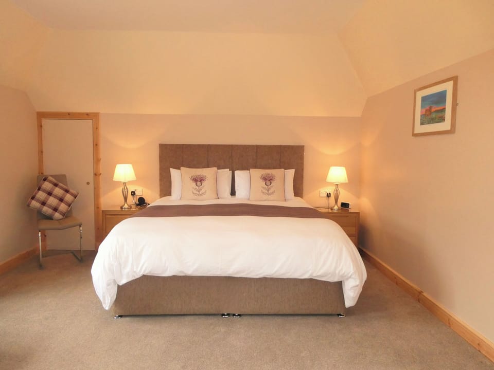 Double Room, Lake View | Interior