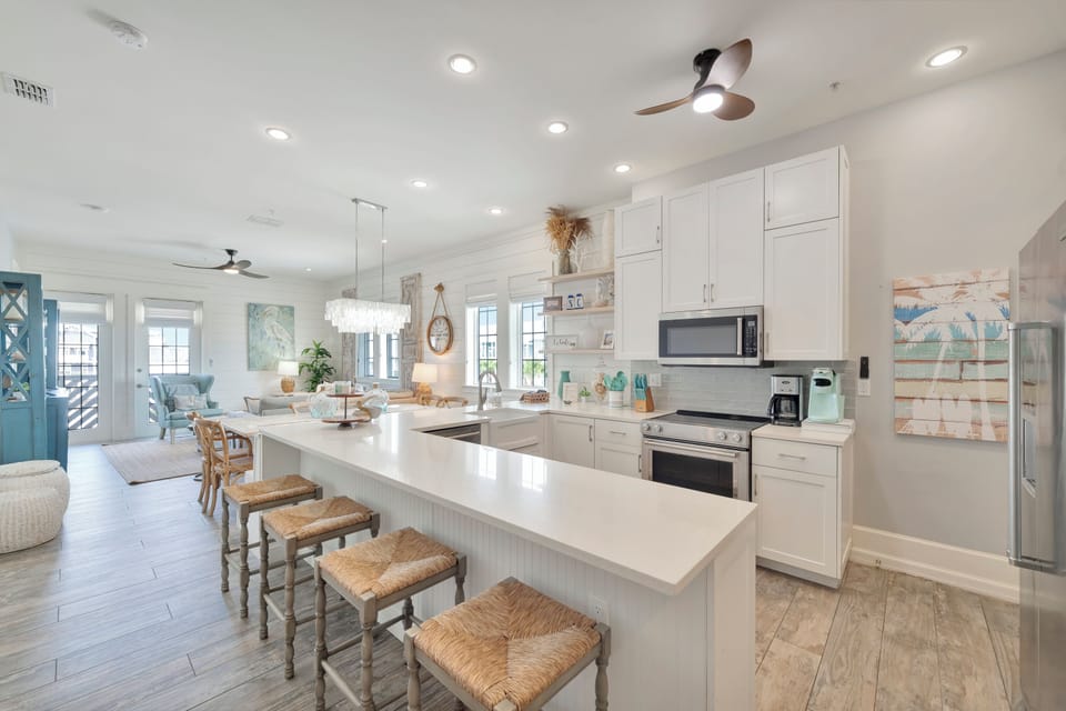 1st Floor, Kitchen