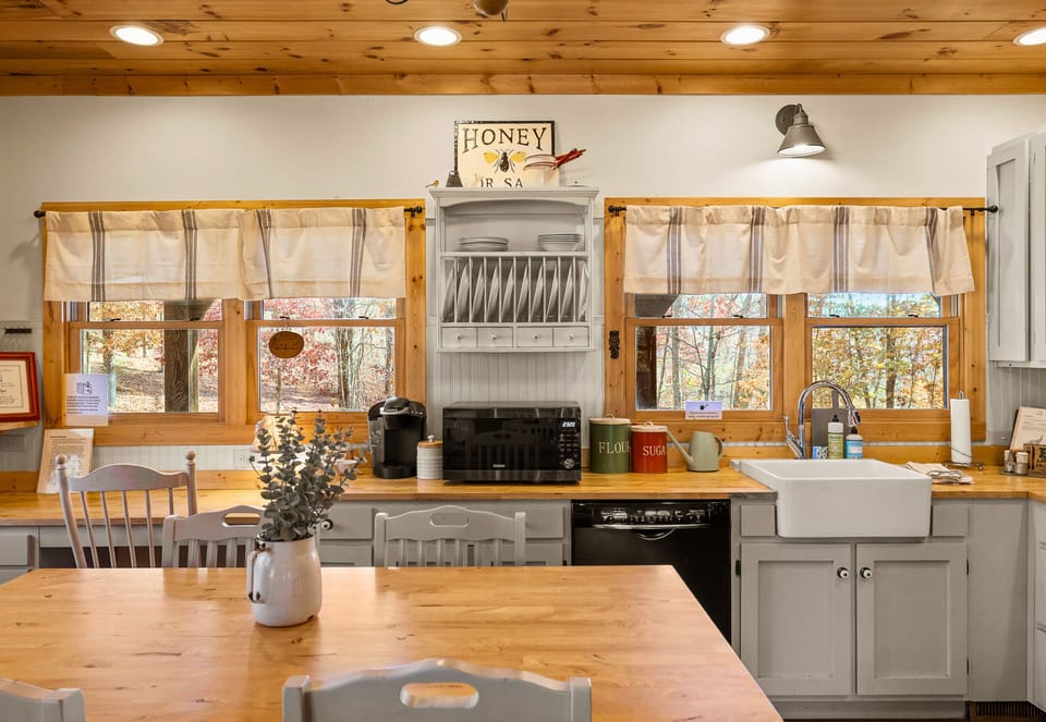 The Kitchen has Lots of Counter Space - Great for Meal Prep!