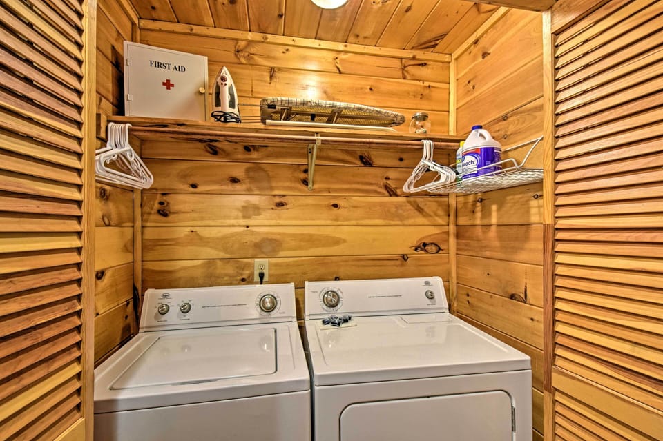 Bathroom | Washer/Dryer