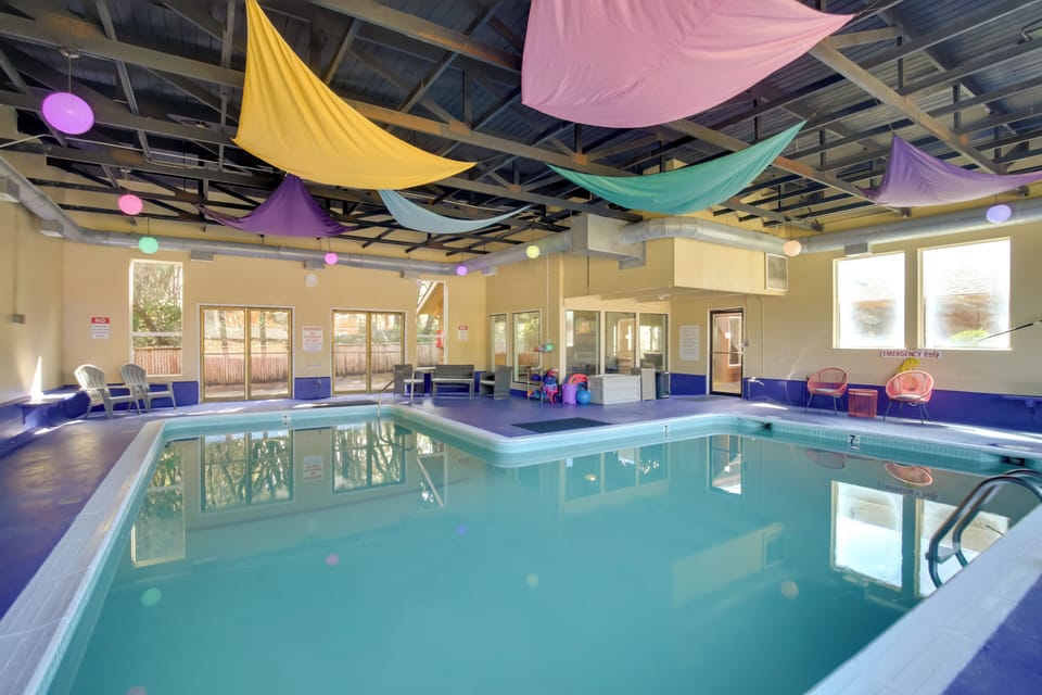 Cavalier Condominiums | Indoor Pool