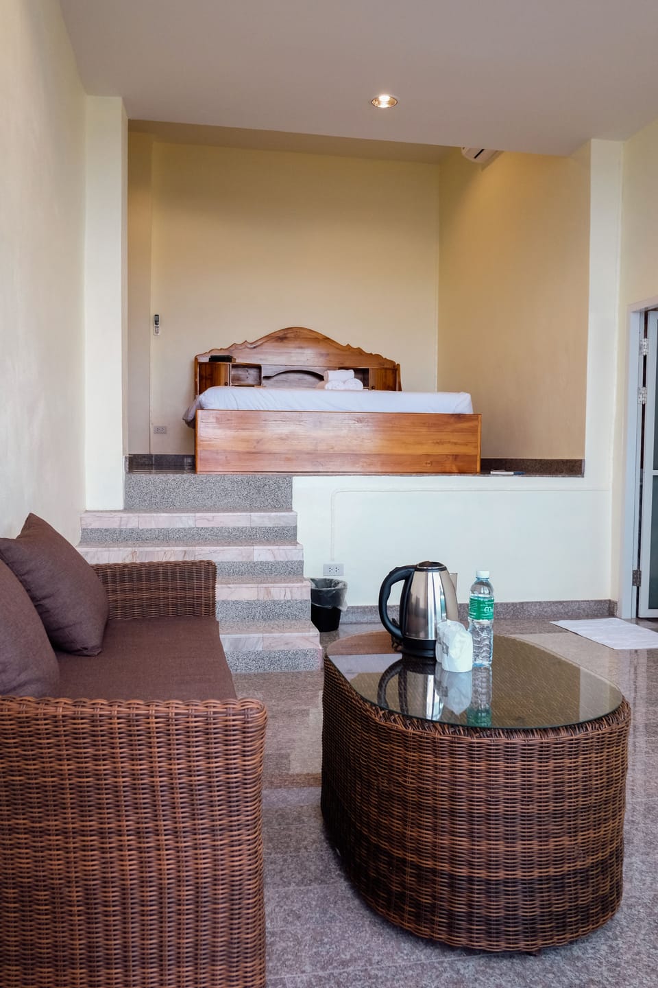 Lake View Suite | Living area | Flat-screen TV