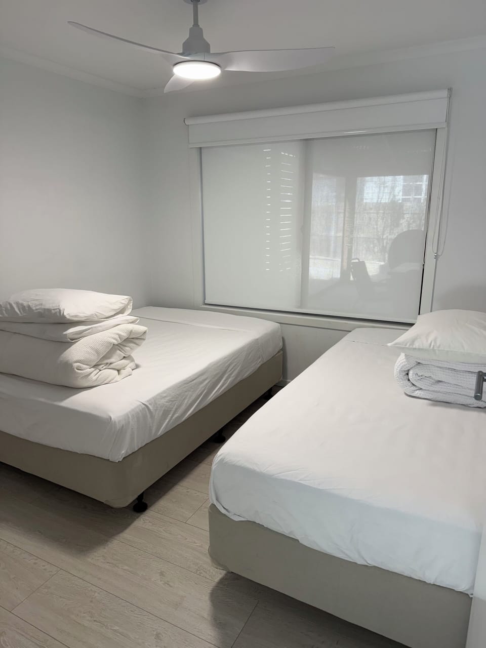 Bedroom #4- Queen Bed & Single Bed. Ceiling Fan